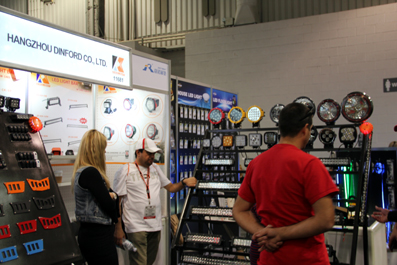 2014.11.03_06sema 619.jpg