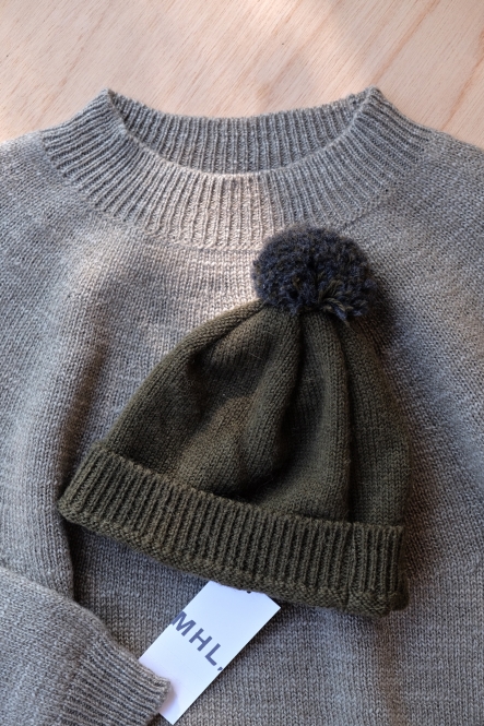MHL. / WOOL ALPACA CAP-♀ / KHAKI / ニット帽