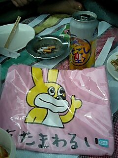 うさぎが指すもの、それはお酒。