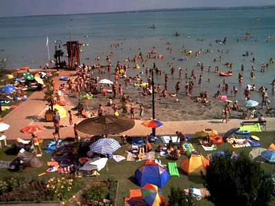 ハンガリー どこかの国のライブカメラ ライブカメラ 海外 旅行 写真