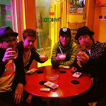 DJスクール後に生徒さんたちと野毛にて一杯!