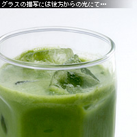 かなりピンボケ グラス 傾け撮り