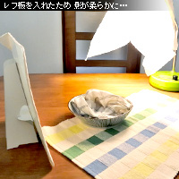 かなりピンボケ おそばを撮る レフ板の効果