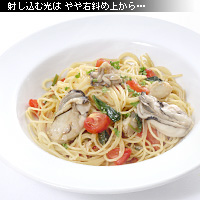 かなりピンボケ 牡蠣パスタ
