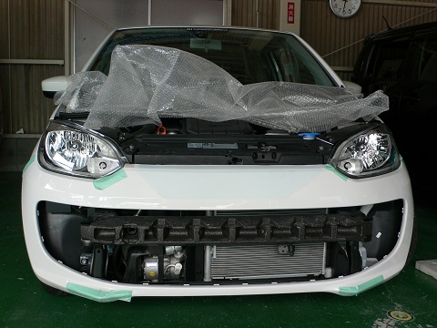 VW UP! ボンネット＆バンパー 加工中～♪ | カラコンブログ！