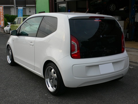 フォルクスワーゲン UP ダウサス 20161104_1878983.jpg