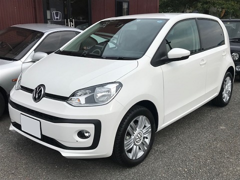 VW UP! シートカバー＆バックカメラ取付～♪ | カラコンブログ！