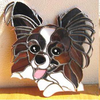 犬の似顔絵ステンドグラス パネル パピヨンとチューリップカゴ 犬部分完成 ステンドグラス Dog Honesty 旧ブログ