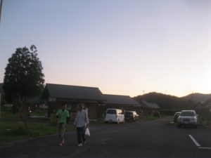 008.JPG
