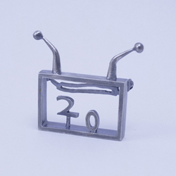 assemblage006 250x250px.jpg