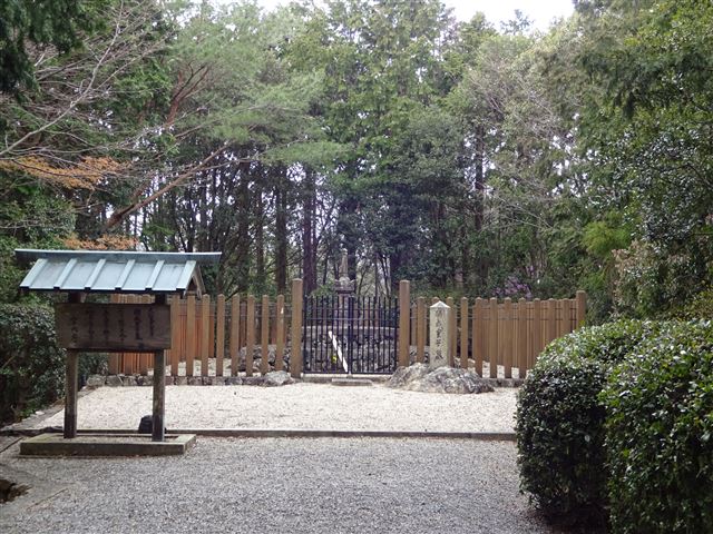 墓
