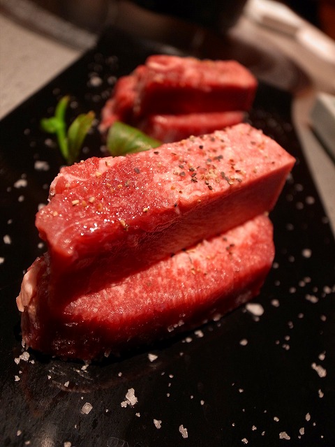 R1208400.jpg