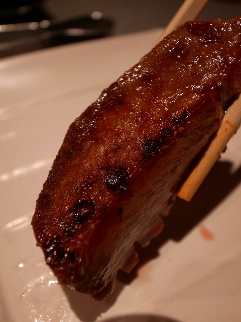 R1208409.jpg