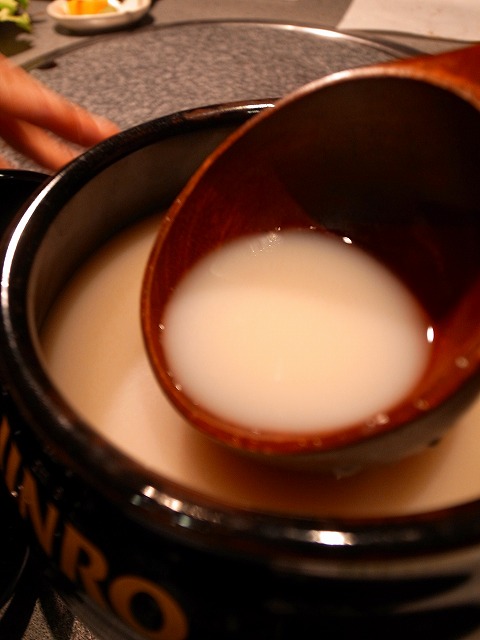 R1208428.jpg