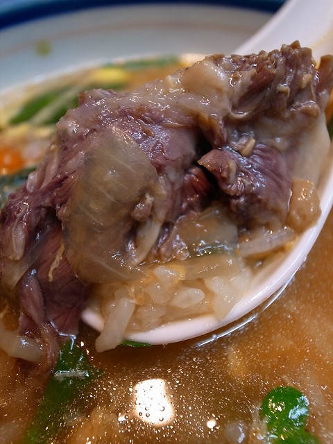 R1231108.jpg