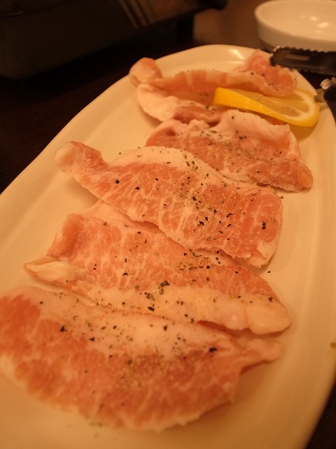 R1246892.jpg