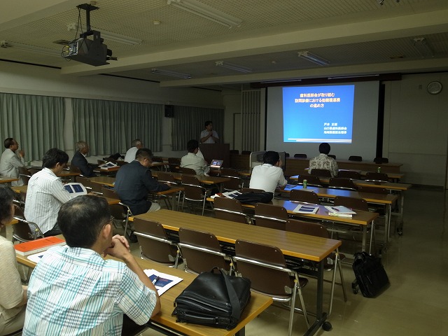 R1269399.jpg