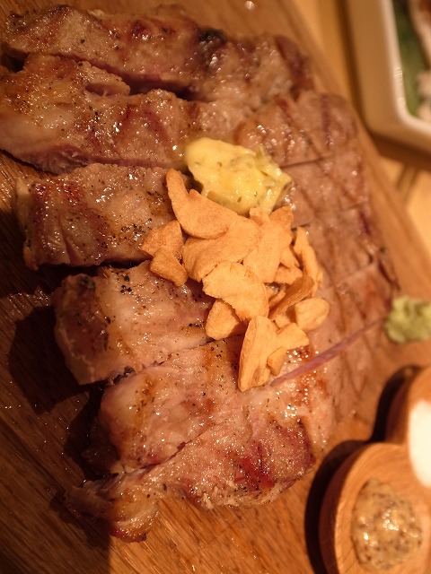 R1301987.jpg