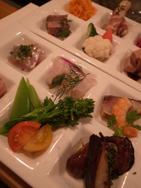 R1302213.jpg