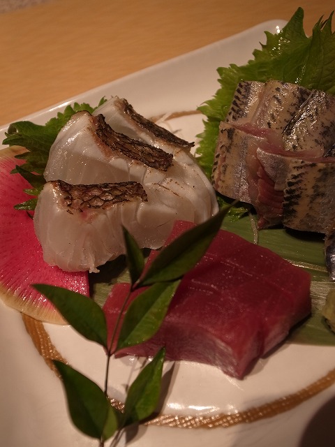 R1303472.jpg