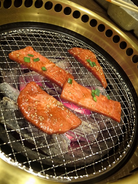 R1305877.jpg