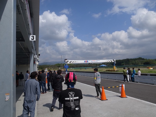 R8306351.jpg