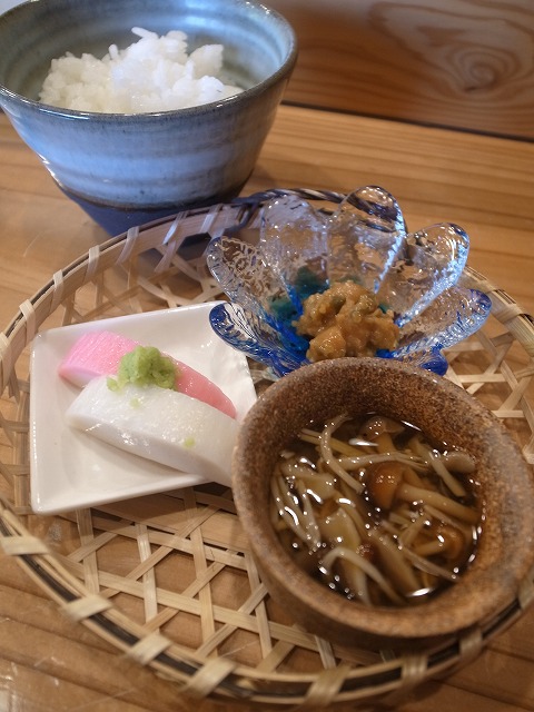 R8306624.jpg