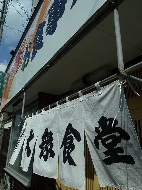 R8324512.jpg