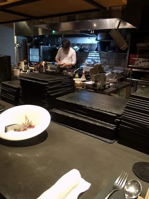 R8324752.jpg