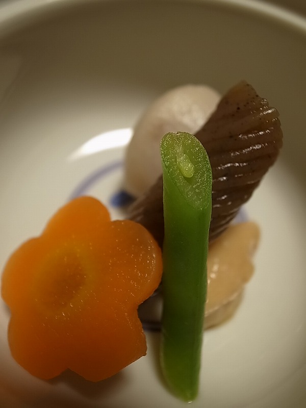 R8342196.jpg