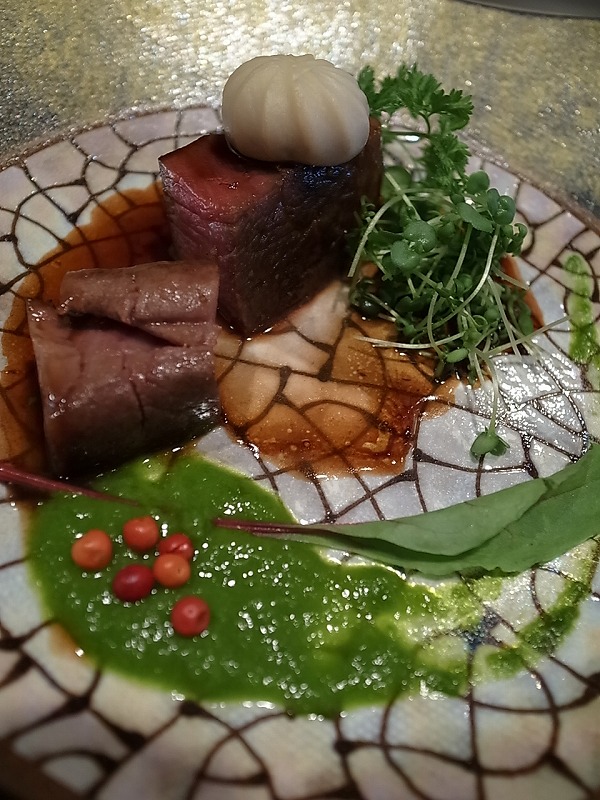 R8350879.jpg