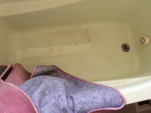 洗濯機を使いにくいものを浸け置き(足置きマット)