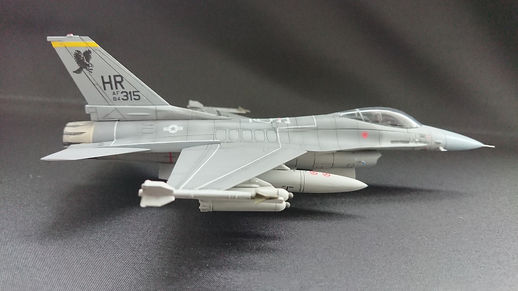 飛行機 F-16 ﾌｧｲﾃｨﾝｸﾞﾌｧﾙｺﾝ 1/72 ﾀﾐﾔ | ＴＡＫＥＺＯの模型の部屋
