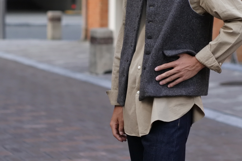 ORDINARY FITS】YARD VEST herringbone col.BRN | theater