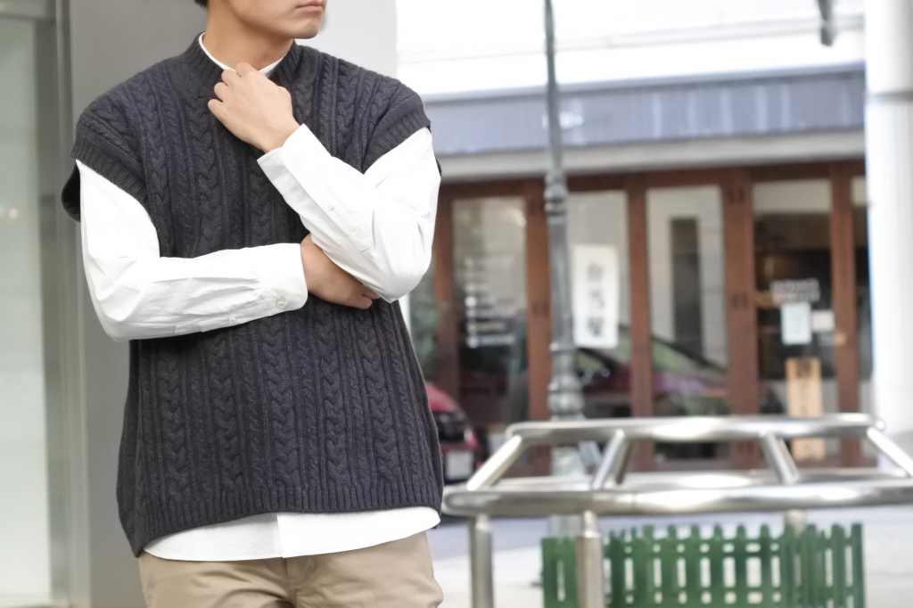 Phlannèl】Wool Yak Cable Knit Vest(Unisex) | theater
