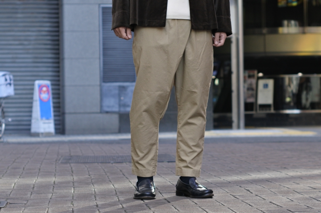 ORDINARY FITS】TWIST PANTS col.BEG | theater