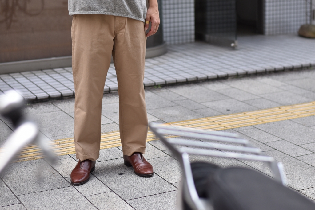 HATSKI】Loose Tapered Chino Trouser | theater