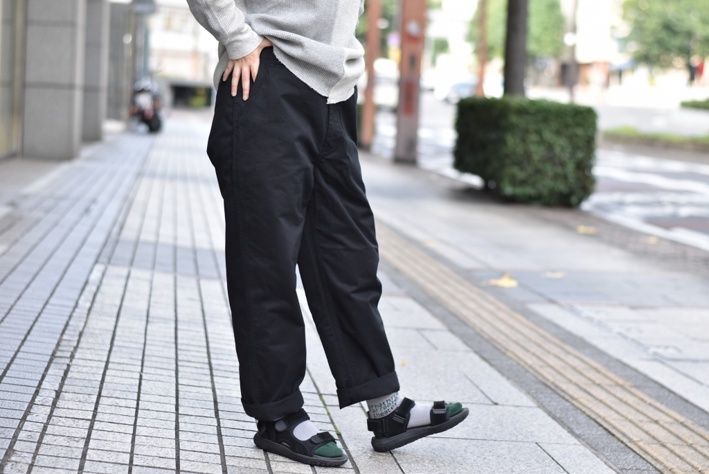 HATSKI】Loose Tapered Chino Trouser | theater