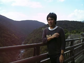 051002_123648_Ed_M.jpg