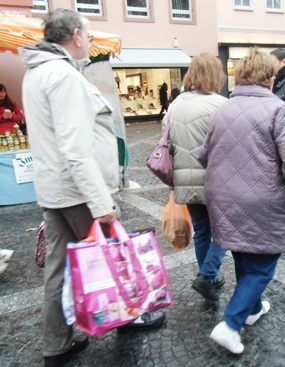 テューテを持つ人in Mainz