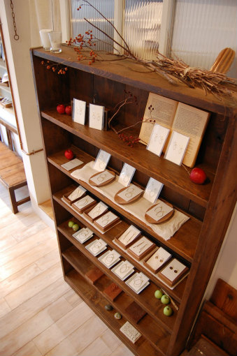 GREGORIO GLEAM個展