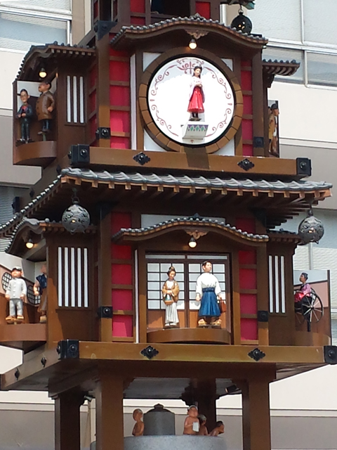 道後のからくり時計アップ