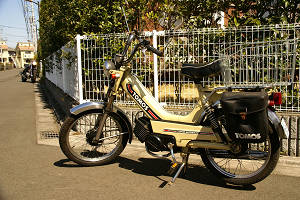 TOMOS