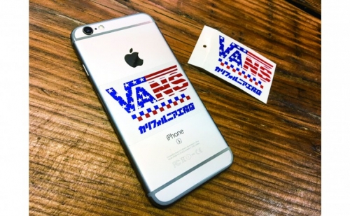 i*d様 VANSクッション 即完売 限定生産 カリフォルニア工務店コラボ VANS × カリフォルニア工務店』コラボグッズが予約販売開始しま