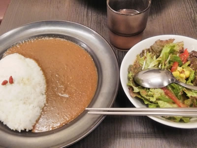 飾りじゃないのよカレーは 三田本店