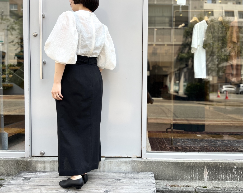 シルバーグレー サイズ Mame Kurogouchi ロング・マキシ丈スカート 