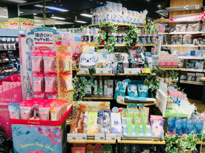 1FCoCoドラ 化粧品売場より おすすめ商品のご案内☆ | アル・プラザ