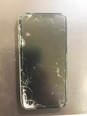 iphoneXR *画面割れあり