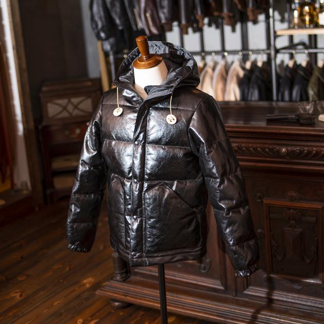 ブランド名レインボーカントリーレインボーカントリー　Horsehide Down Jacket BEYOND