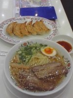 アリオ 王将 牛骨ラーメン・ギョウザ